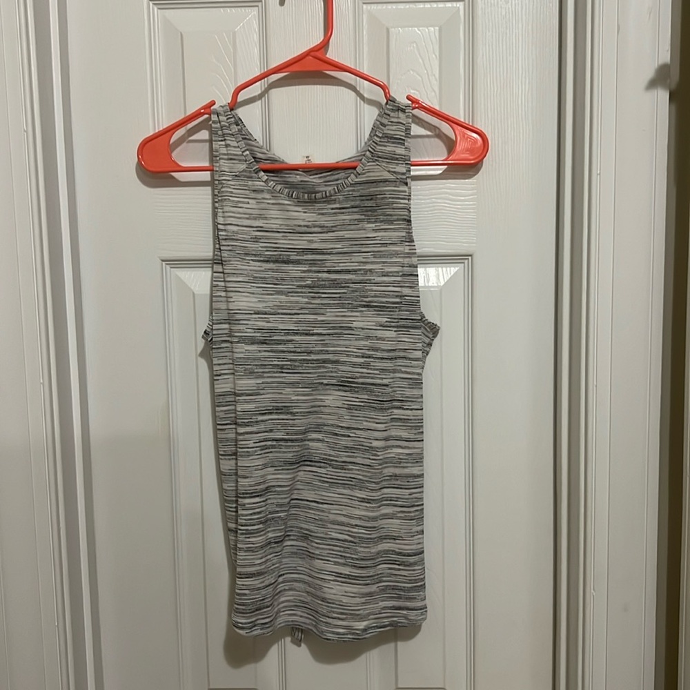 Lululemon tank yoga top. Size 4